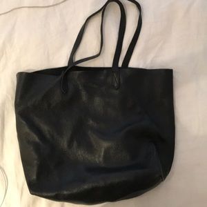 Cuyana Classic Leather Tote - Pebbled Black